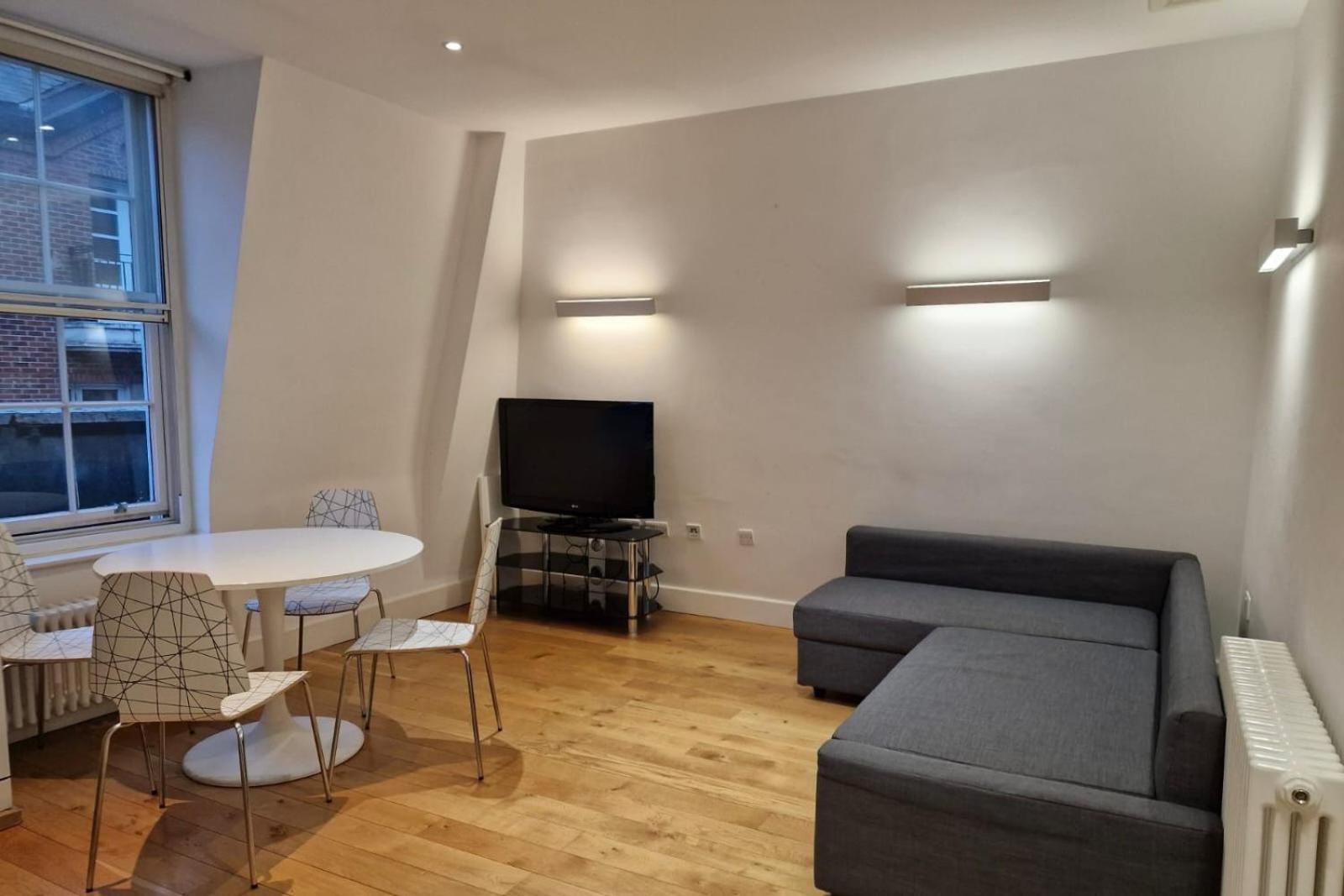 One Bedroom Apartment In Holborn 런던 외부 사진